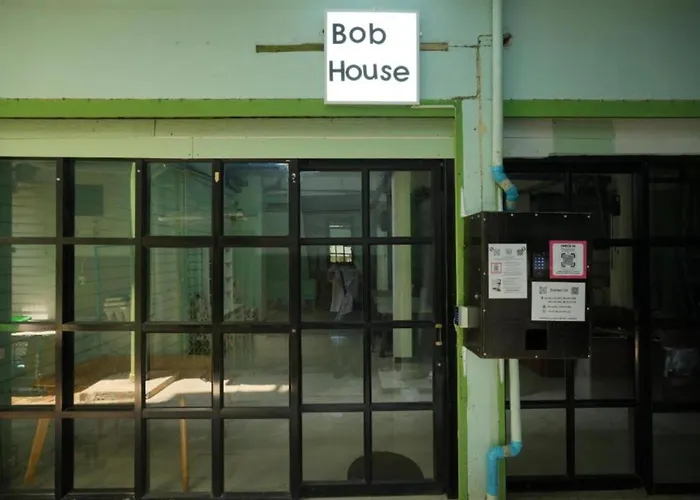บ็อบ เฮ้าท์ ข้าวสาร Apartament *
